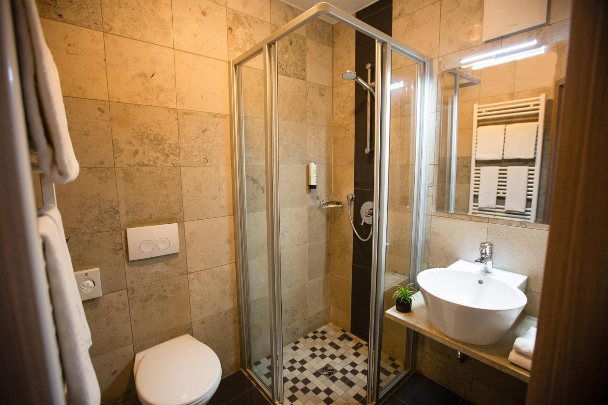 Auwald Hotel Ingolstadt Ngoại thất bức ảnh